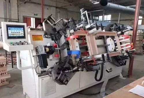 生產(chǎn)優(yōu)質(zhì)木門(mén),一臺(tái)燦高高頻精密組框機(jī)少不了